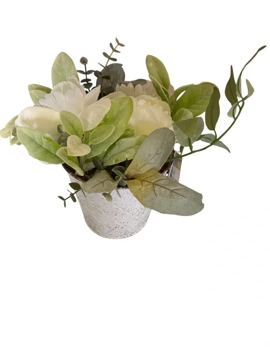 Flower Arrangement NWT