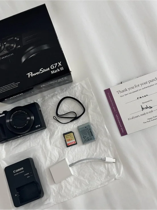 Canon PowerShot G7 X Mark III Black with Charger and Accessories