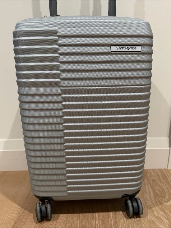 Samsonite Silver Textured Hardshell Carry-On