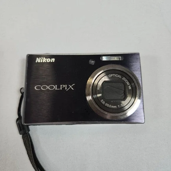Nikon Coolpix S610 10 MP Digital Camera With 4x Zoom PARTS REPAIR‎ ONLY