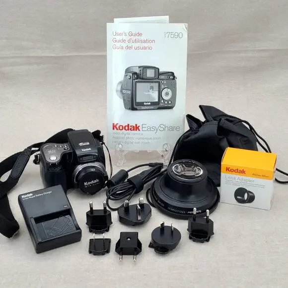 Kodak Easyshare DX7590 5 MP Digital Camera with 10x Optical Zoom BUNDLE LOOK!!!!