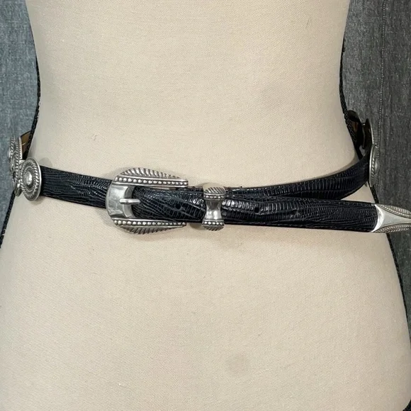 Enmon Black Embossed Leather Belt Silver Toned Filigree Conchos Womens size M