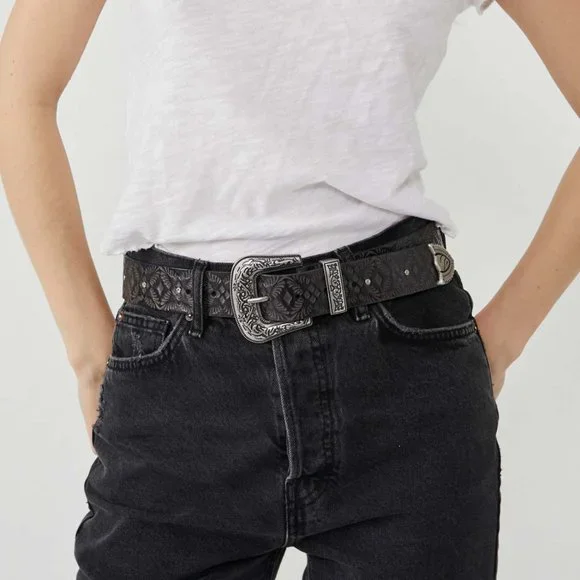 NWOT Black Embossed Leather Western Belt with Silver Buckle