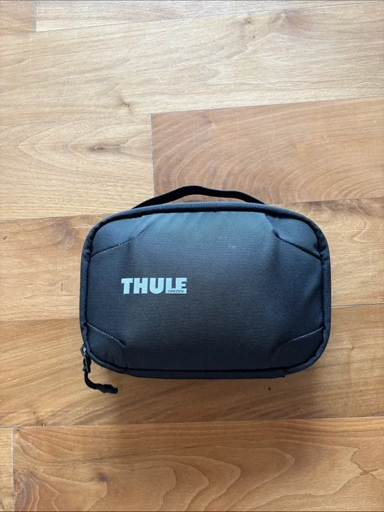 Thule Black Travel Organizer Pouch with Top Handle for chargers/cords