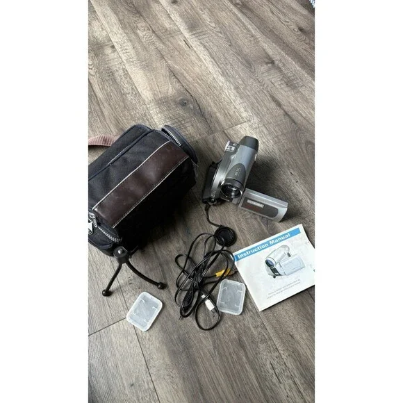MITSUBA 12 Mega Pixels Dv9002–Gun, Bag, Tripod,cables. No Battery Pack