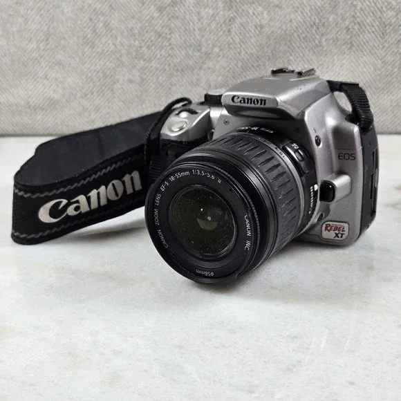 Canon EOS Digital Rebel XT 8.0MP DSLR Camera w/EF-S 18-55mm Lens Battery Charger