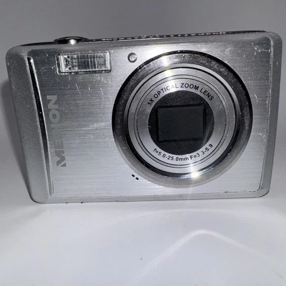Medion Digital Camera MD 86295 14.0MP Silver Untested