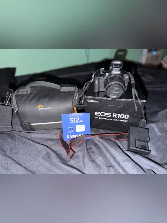 Canon EOS R100 Mirrorless Camera Kit in Black with Lowepro Bag and 512GB Samsung