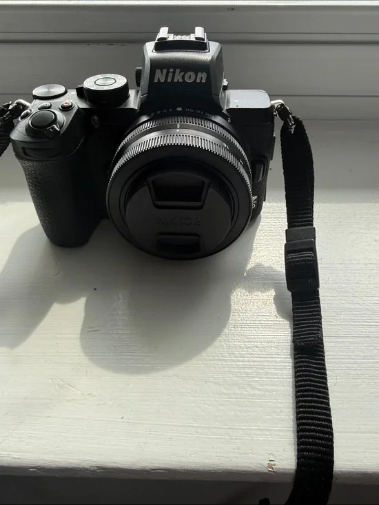 Nikon Z 50 Mirrorless Camera 20.9MP, Wi-Fi/Bluetooth, 3.2 complete two-lens kit.