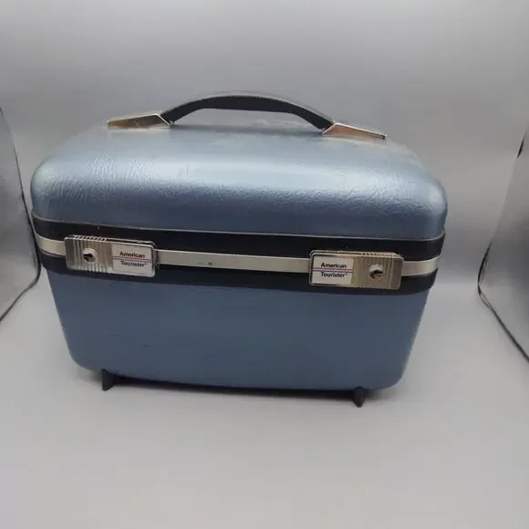 VINTAGE 1960 BLUE AMERICAN TOURISTER TRAIN CASE VANITY CASE LUGGAGE MAKE UP CASE