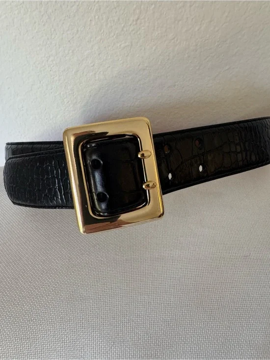 Vntg Lauren Ralph Lauren Black Croc-Embossed Double Prong Belt with Gold Buckle