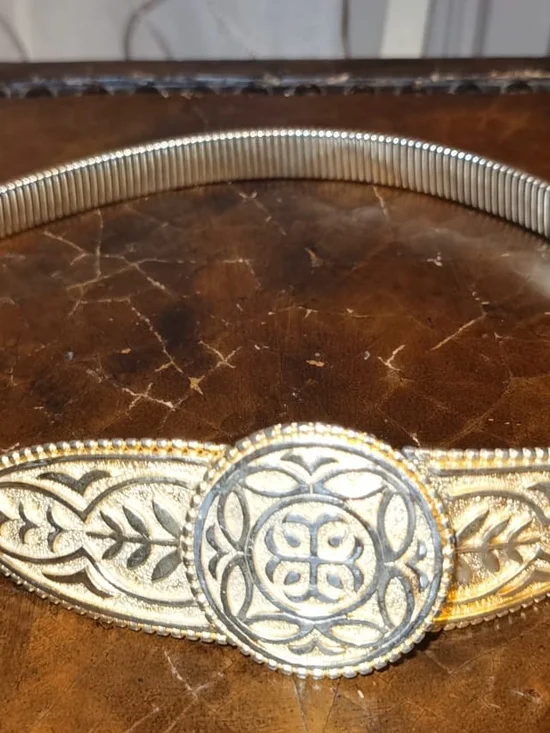 Gold-Tone Decorative Women’s Statement Belt with Ornate Medallion