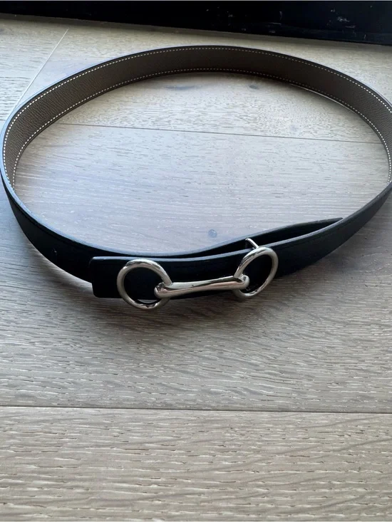 Women’s Hermes Reversible Leather Belt with Silver Buckle Noir / Etoupe