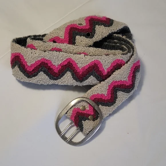Sundance Jenny Krauss Large Pink and Gray Zigzag Patterned Belt NWOT Wool