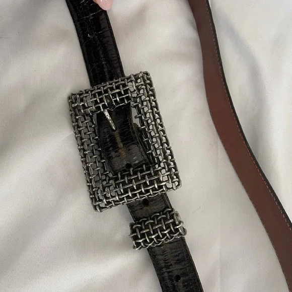 Vintage Fahrenheit Connie Bates Belt‎