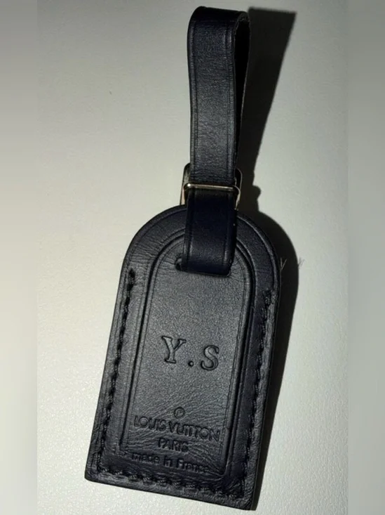 Louis Vuitton Black Leather Luggage Tag w/ YS Embossed Initials Small