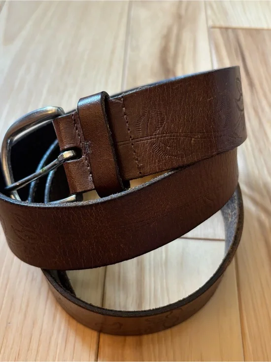 Vintage Brown Tooled Floral Leather Belt