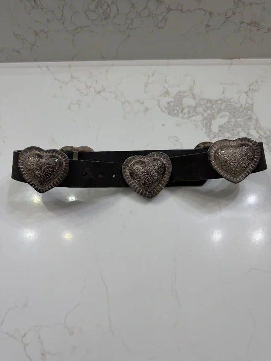 JENNY AND THE BOYS - Women's Belt - HEARTS DESIGN - BLACK Leather - Size M