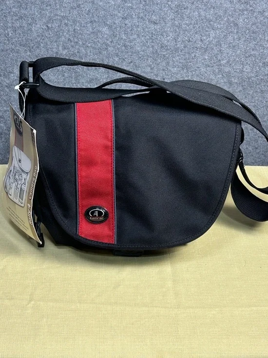 Tamrac Rally 4 Camera Shoulder Bag Black Red Padded Gear Case W/Dividers New