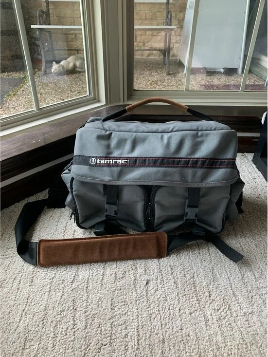 Vintage Tamrac Gray Camera Bag Messenger Style Adjust Strap Padded  Film Pocket
