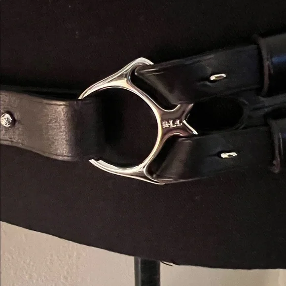 Ralph Lauren Women’s Classic Black Leather Belt with Silver Ring Buckle Medium