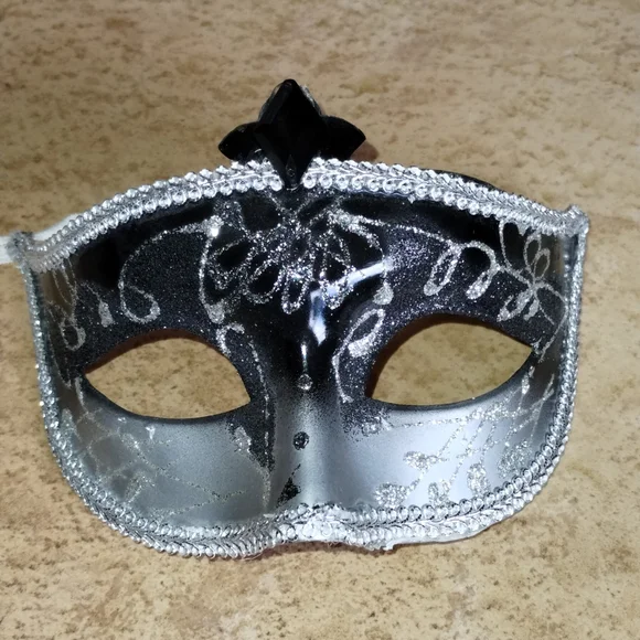 Mardi Gras Mask