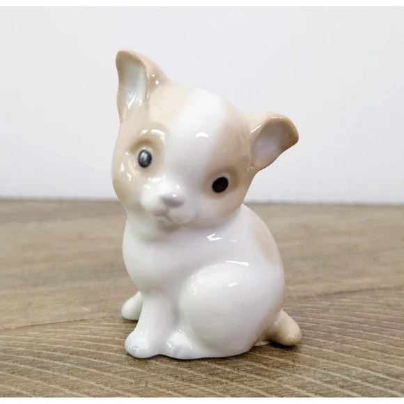 Vintage Porcelain Dog Puppy Figurine Made In Japan Brown and White