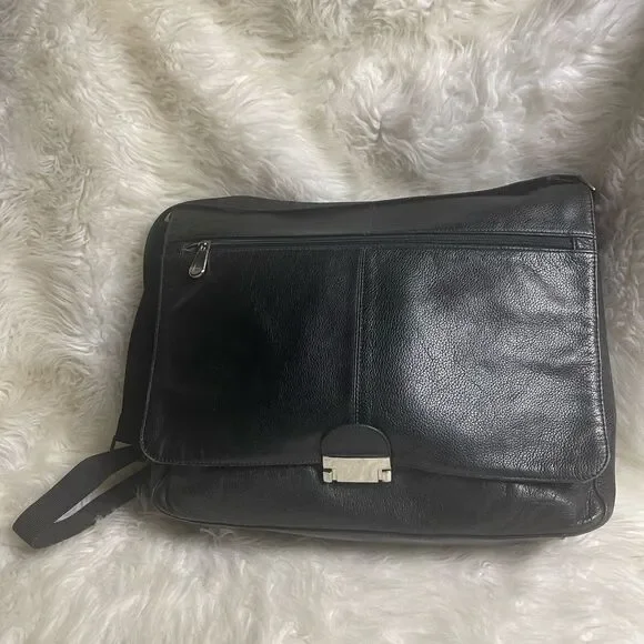 Black Leather Messenger Bag - Men