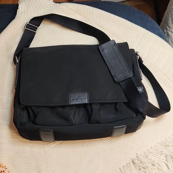 Banana Republic black canvas messenger laptop bag