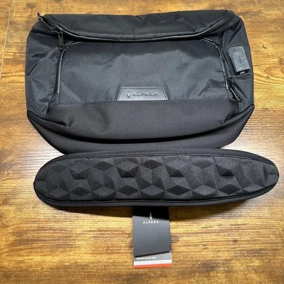 NEW Alpaka Bravo Sling Max V2 Black X-Pac VX21 Messenger Bag 10L 14in Laptop