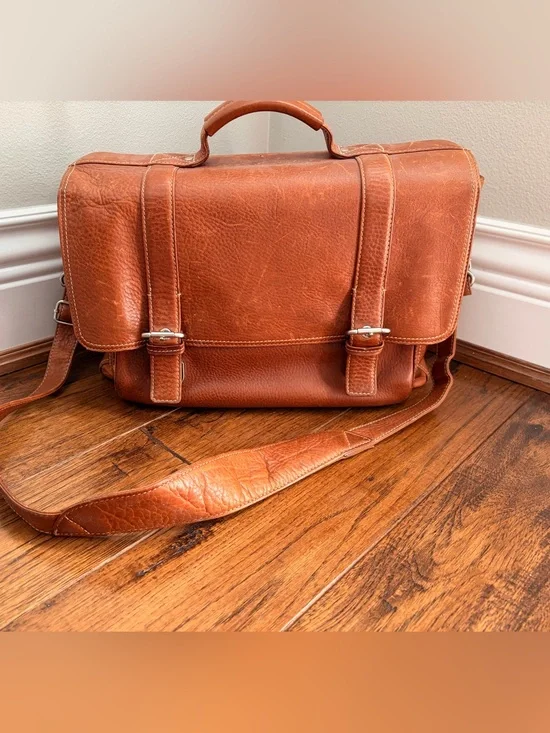 Ralph Lauren Chaps Leather Messenger Bag in Cognac Brown