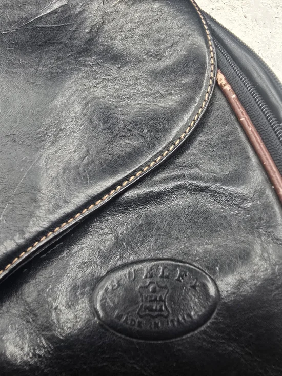 Black Leather Men’s Messenger Bag with Embossed Logo