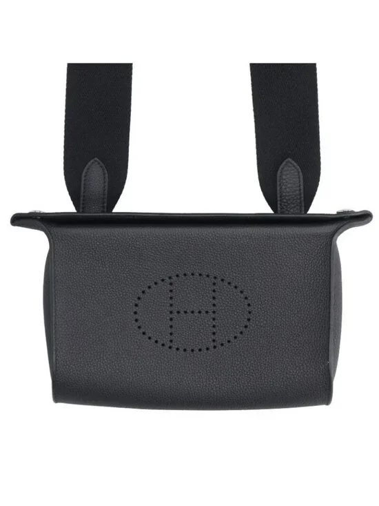 Hermes Vetpoche Leather Shoulder Bag