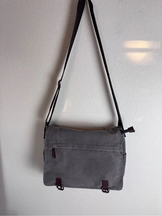 Vintage Sturdy Brown Heavy Canvas & Leather Messenger Bag-No Brand