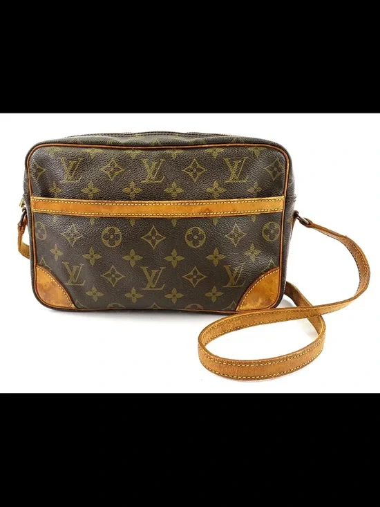 Louis Vuitton Monogram Canvas Messenger Bag with Tan Trim