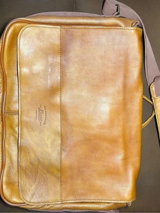 G.H Bass and co Tan Leather Messenger Bag with Adjustable Strap