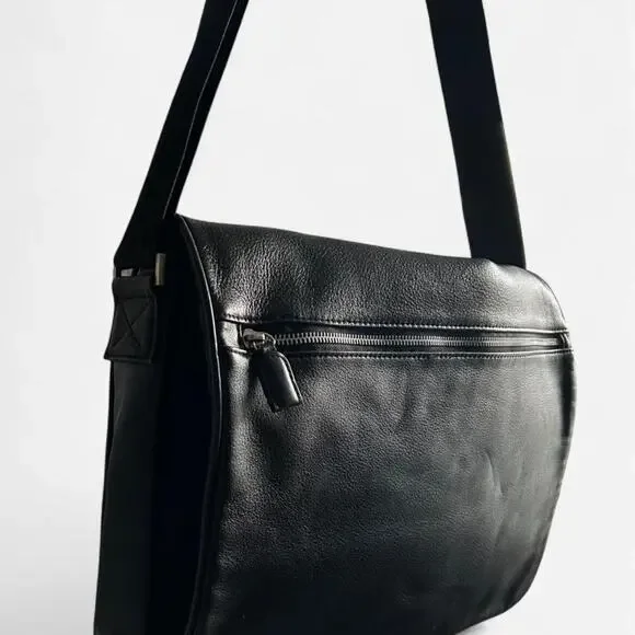Vintage Wilsons Leather Messenger Bag - Sleek Black Laptop Work Crossbody
