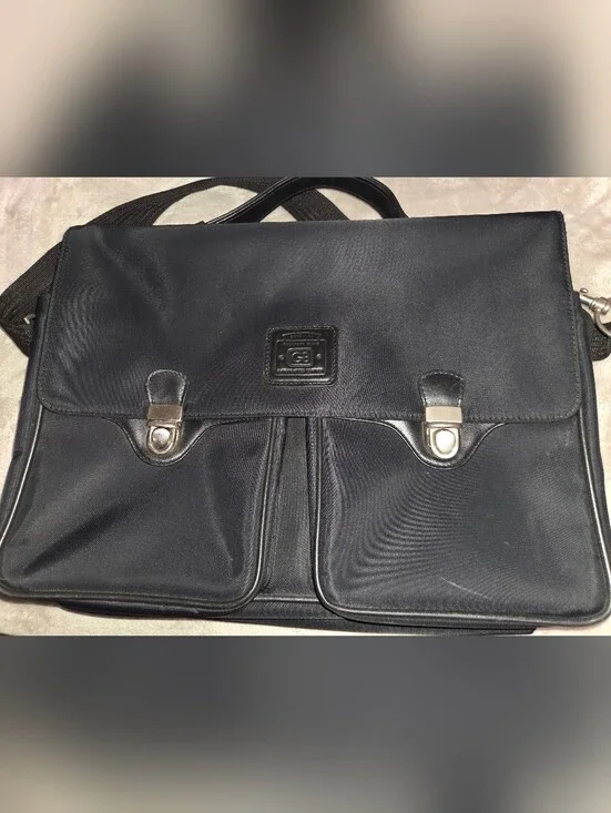 Geoffrey Beene Black Leather Messenger Briefcase Laptop Bag