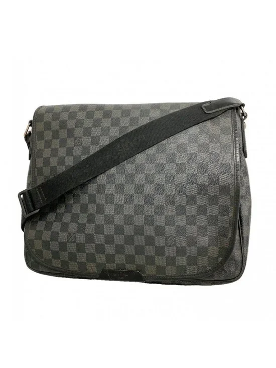 Louis Vuitton Shoulder Bag Damier Graphite Daniel MM Black Gray