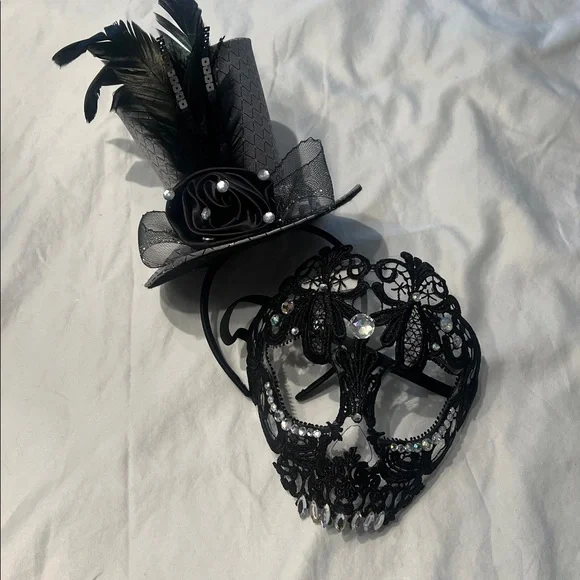 Lace Skull mask and headband fascinator