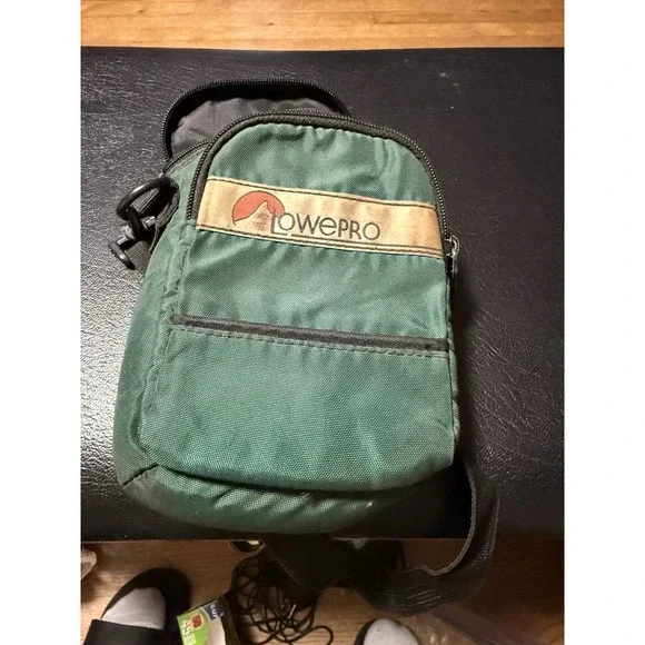 Lowepro Mini Mag AW Camera Carry Bag