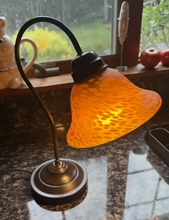 Vintage 1990’s Gooseneck Table Lamp Gold Speckled Art Glass Shade MCM Style
