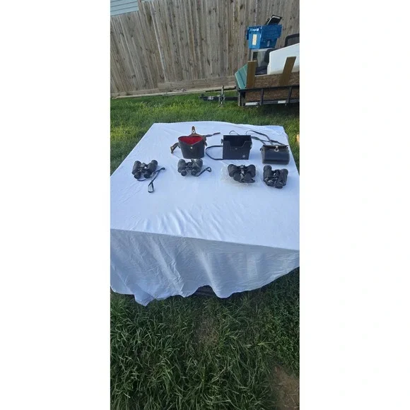 Lot Of 4 Pairs Of Binoculars & 3 Cases