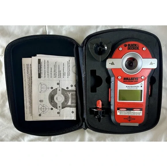 BLACK+DECKER BullsEye BDL190S Line Laser Level Self-Leveling LCD w/ Case