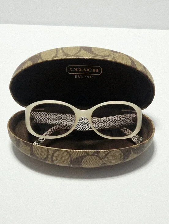 Coach HC8046 Ivory Signature Sunglasses with Case Women Authentic Used