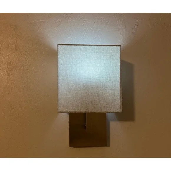 Electric Wall Sconce Lamps 2 Wall Mounted Accent Lights Lighting Fixtures NEW
