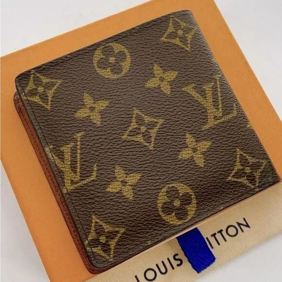 Preloved in excellent condition Louis Vuitton Monogram wallet authentic