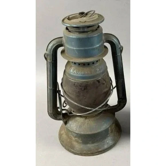 Vintage Dietz Syracuse NY USA Cold Blast Kerosene Lantern Blue Tin Oil Lamp
