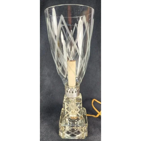 Exquisite 1940s Crystal Stacked Cube Diamond Etched Lamp Hurricane Shade