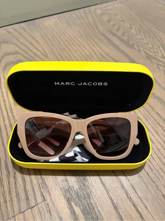 Marc Jacobs Beige Square Women’s Sunglasses with Brown Lenses